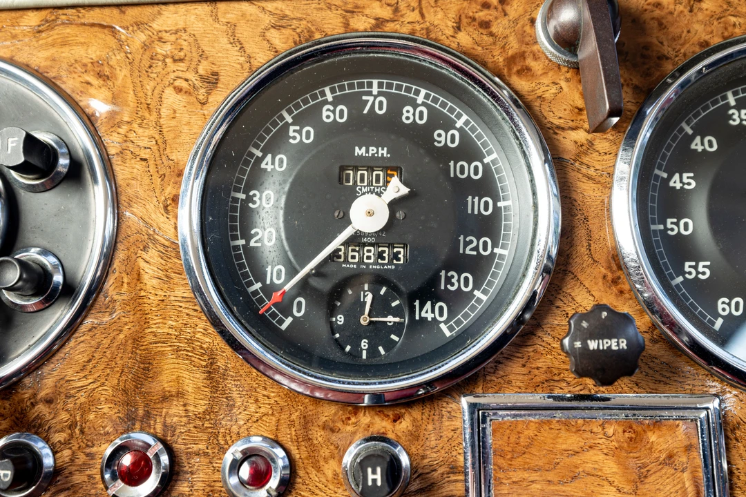 1954 Aston Martin DB1 & DB2 & DB2/4 & DB Mark III - Image 12 of 27