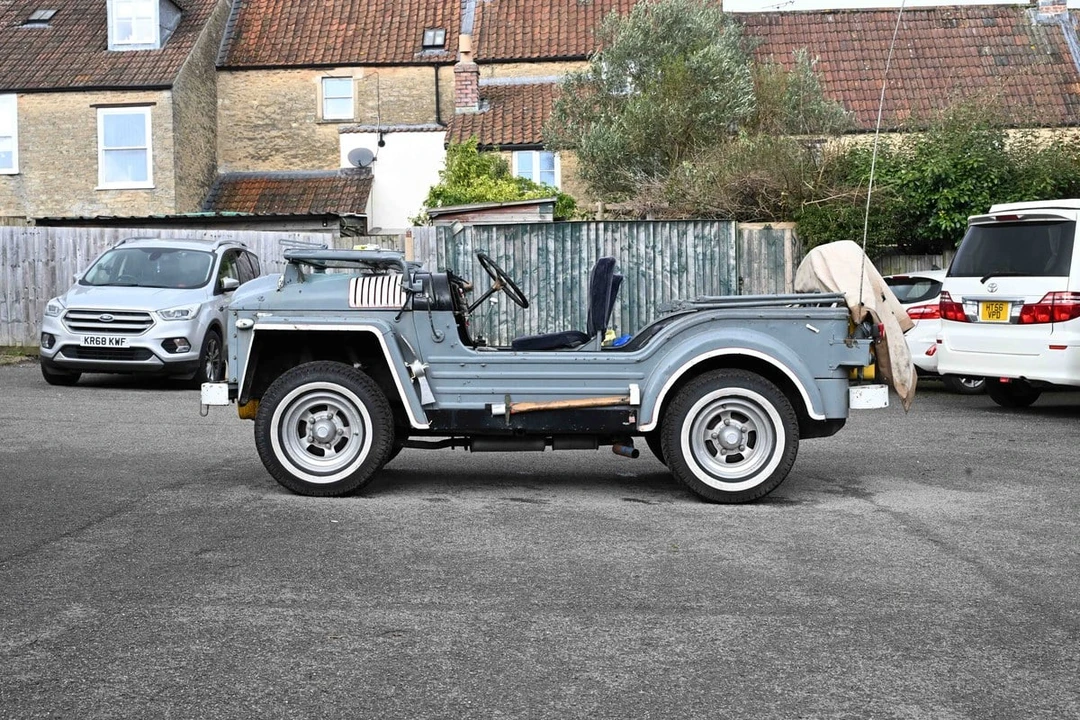 1954 Austin - Image 11 of 30