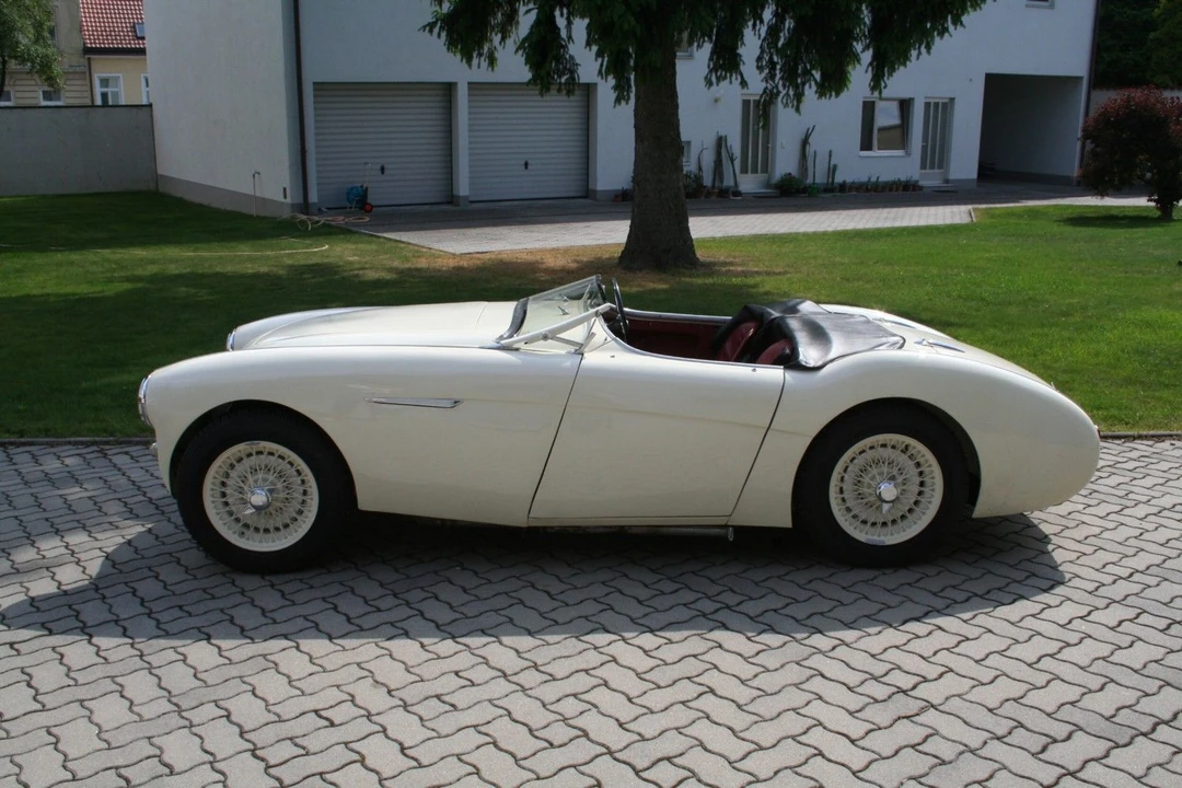 1954 Austin-Healey 100 - Image 7 of 23