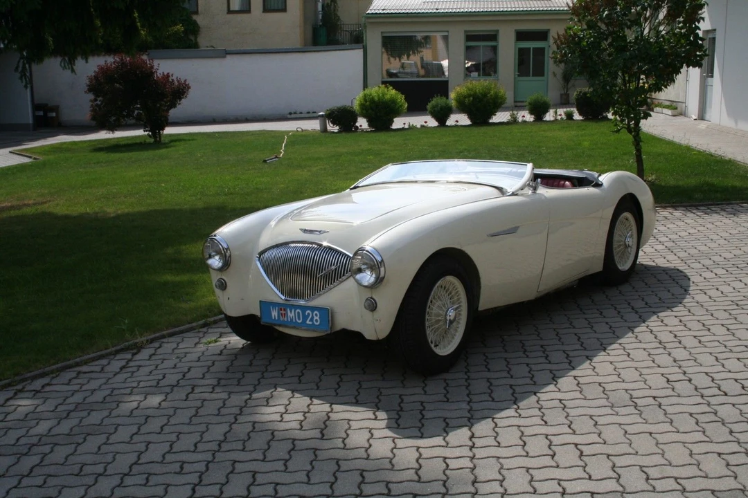 1954 Austin-Healey 100 - Image 8 of 23