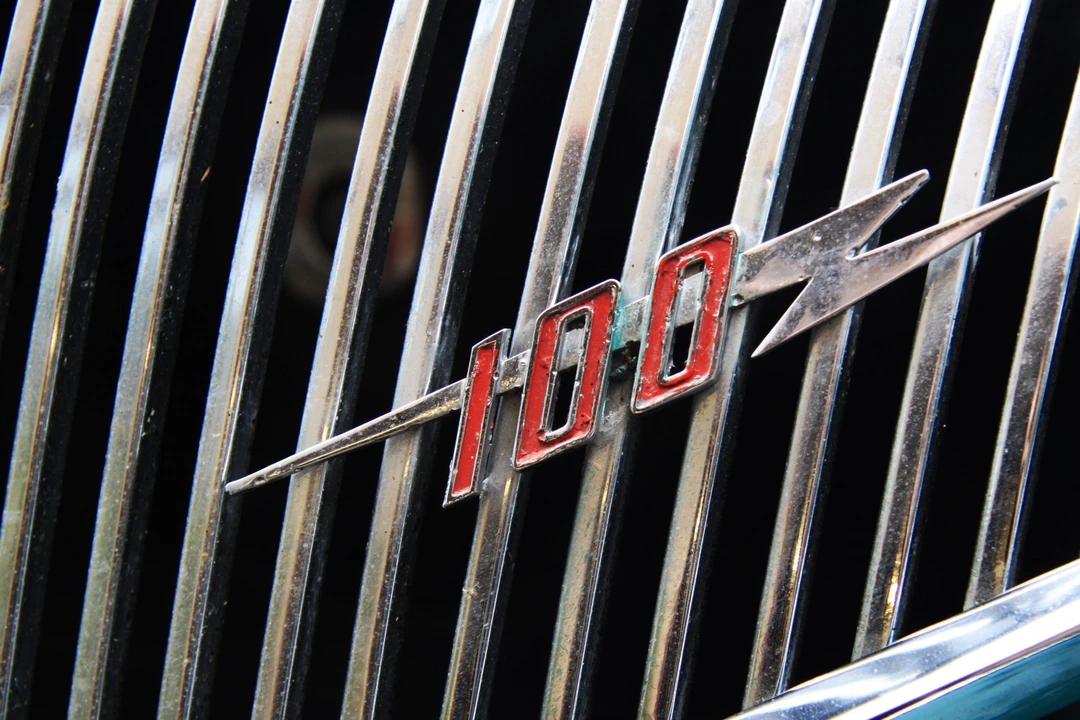 1954 Austin-Healey 100 - Image 2 of 11