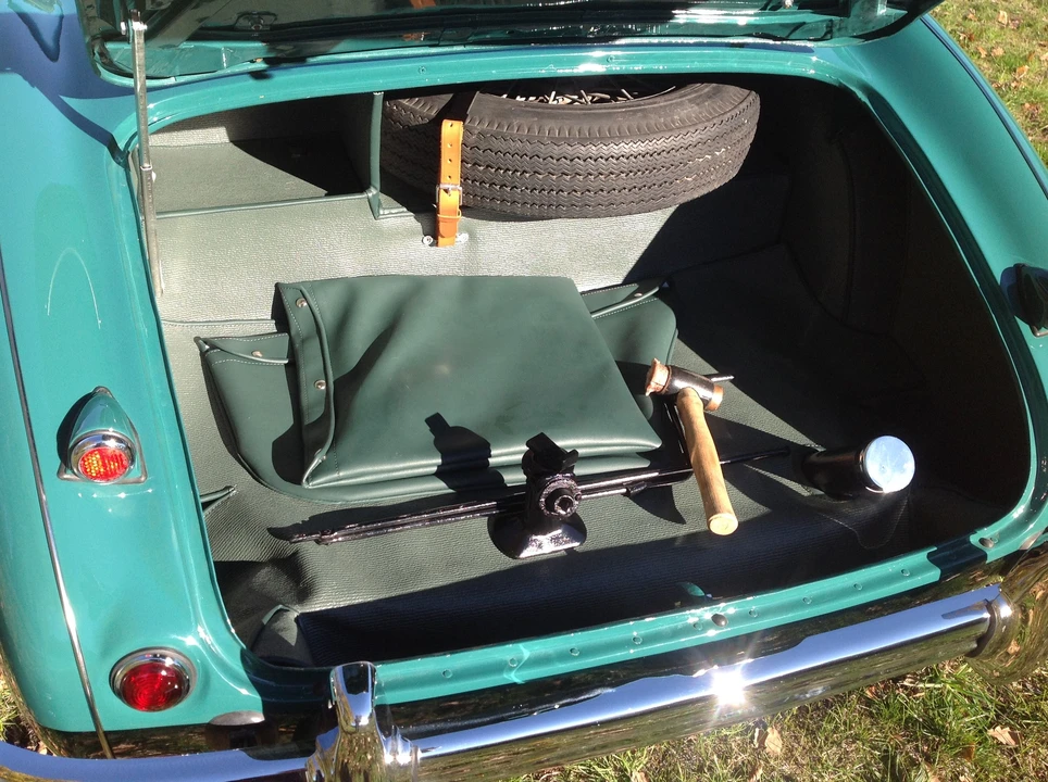 1954 Austin-Healey 100 - Image 2 of 15