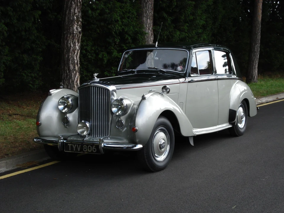 1954 Bentley R Type - Image 2 of 13