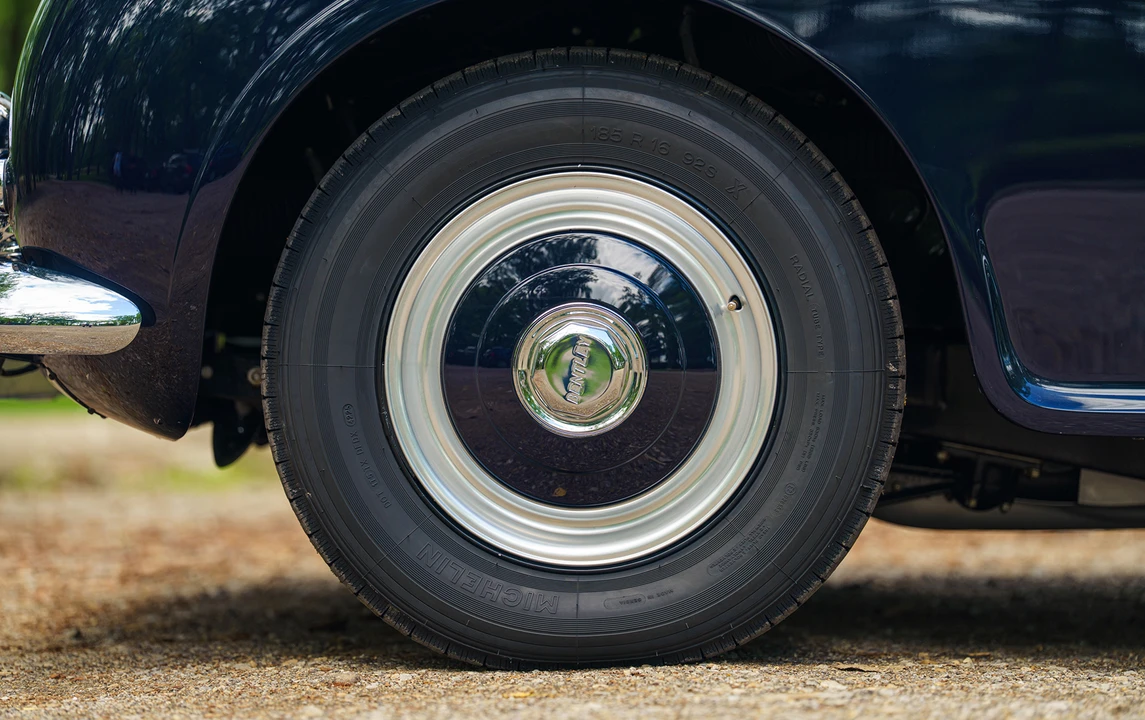 1954 Bentley R-Type Continental - Image 17 of 21