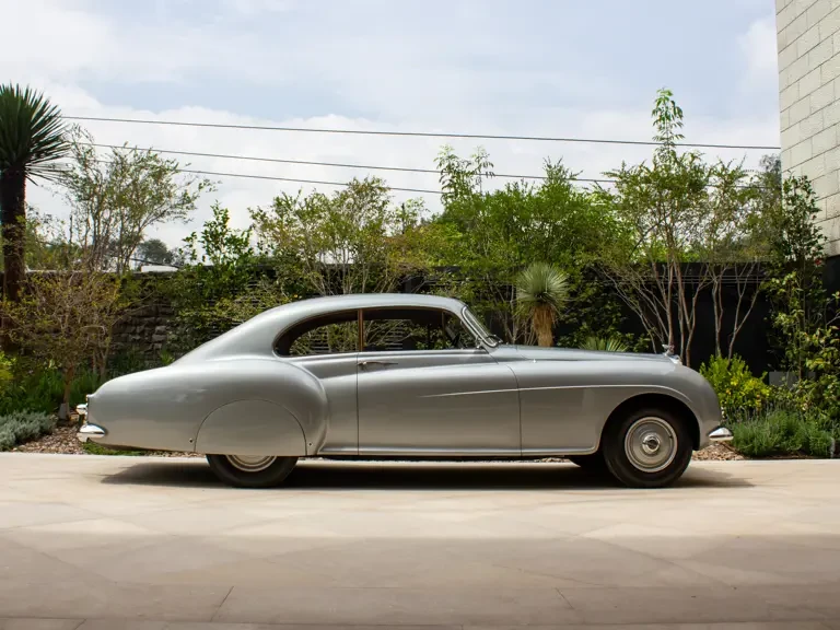 1954 Bentley R-Type Continental - Image 5 of 31