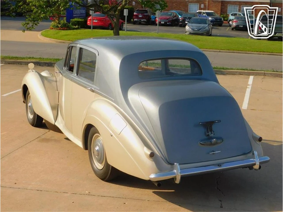 1954 Bentley R-Type Continental - Image 21 of 31