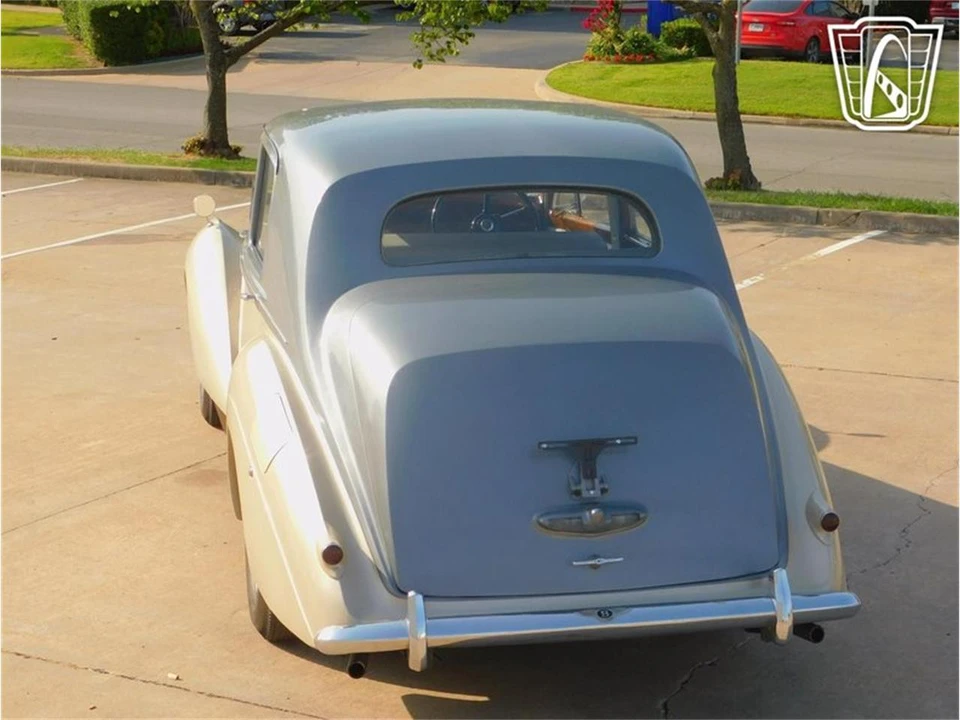 1954 Bentley R-Type Continental - Image 22 of 31