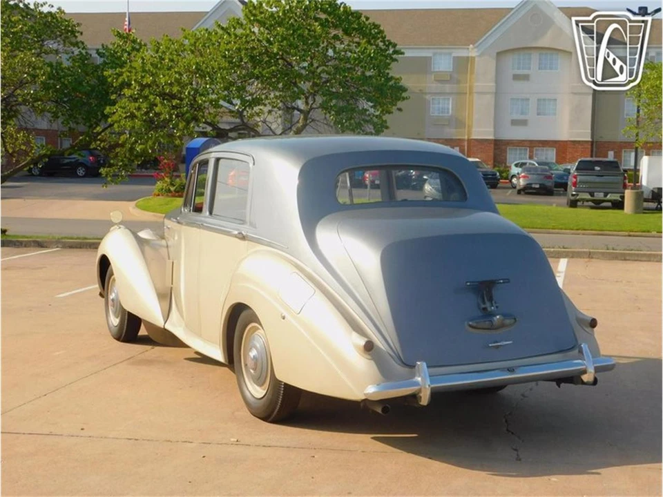 1954 Bentley R-Type Continental - Image 20 of 31