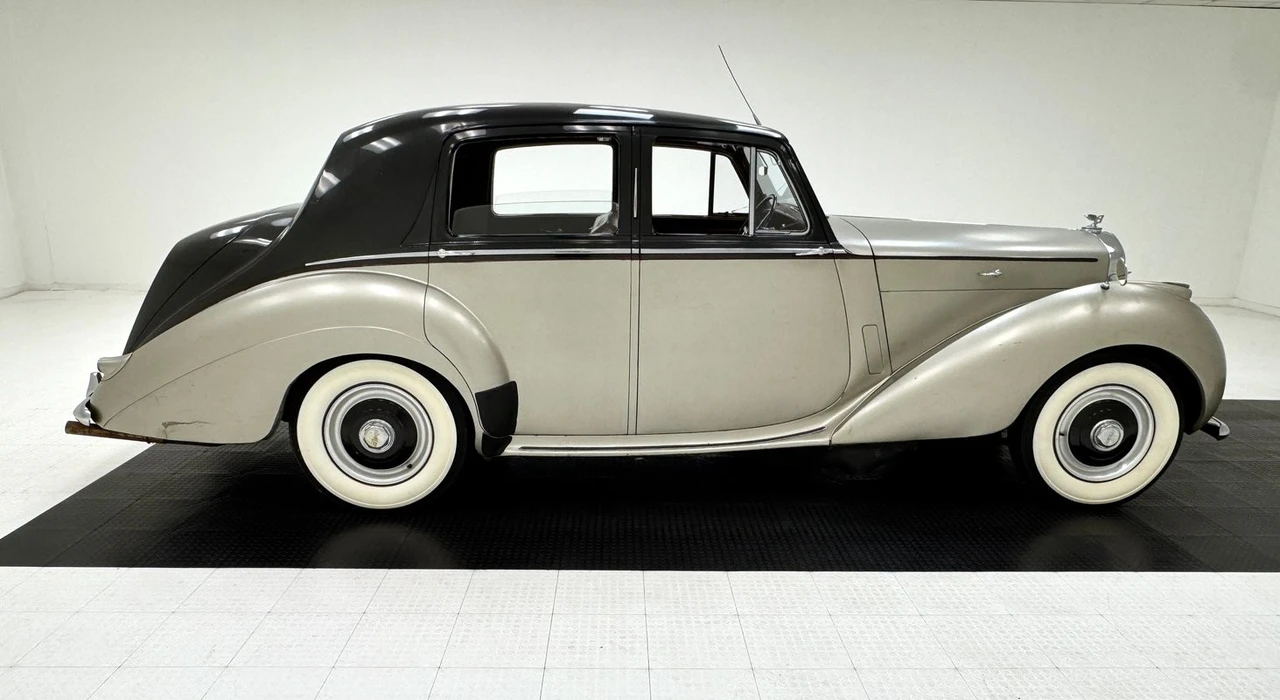 1954 Bentley R Type - Image 6 of 31