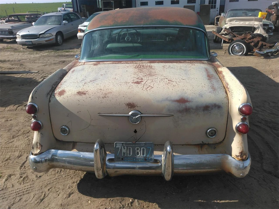 1954 Buick Roadmaster - Image 8 of 12