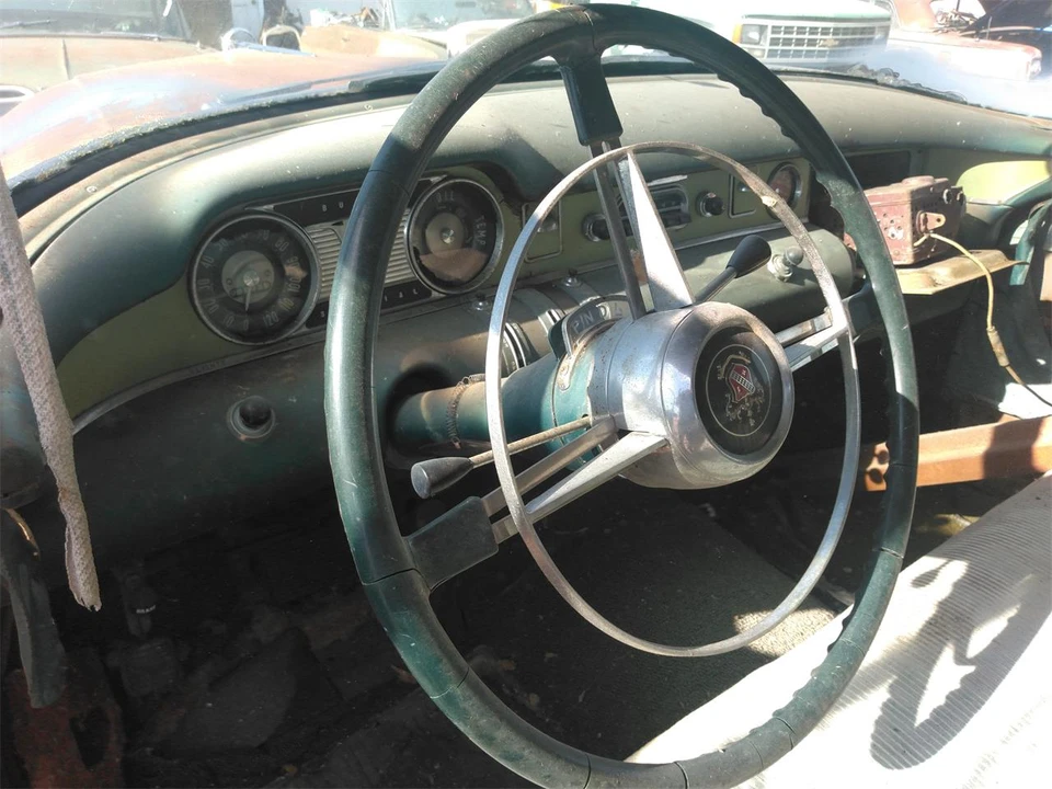 1954 Buick Roadmaster - Image 9 of 12