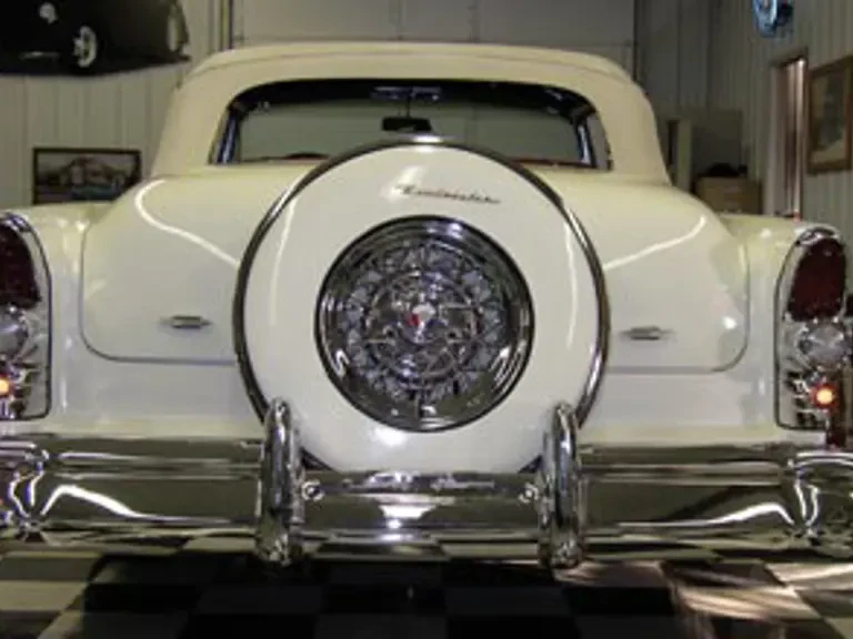 1954 Lincoln Capri - Image 9 of 16