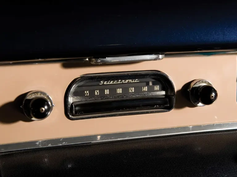 1954 Buick Roadmaster - Image 11 of 21