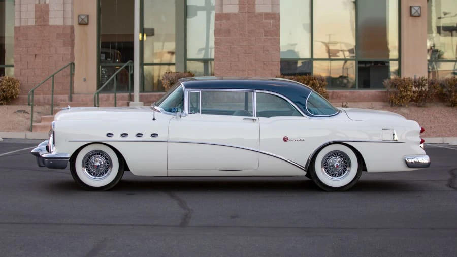 1954 Buick Roadmaster - Image 8 of 20
