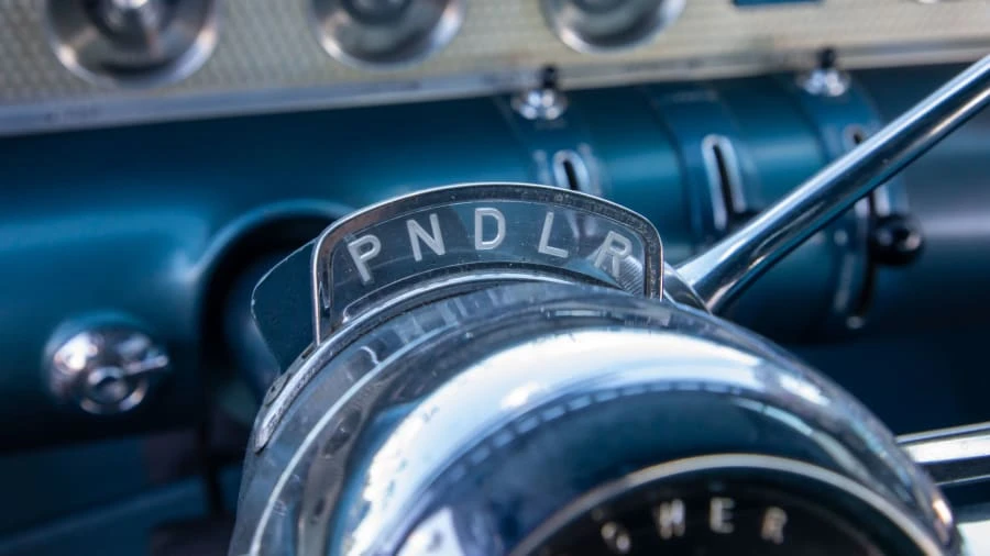 1954 Buick Roadmaster - Image 10 of 20