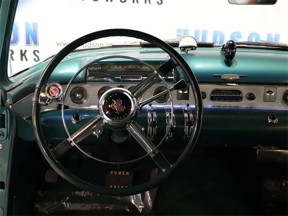 1954 Buick Roadmaster - Image 13 of 31
