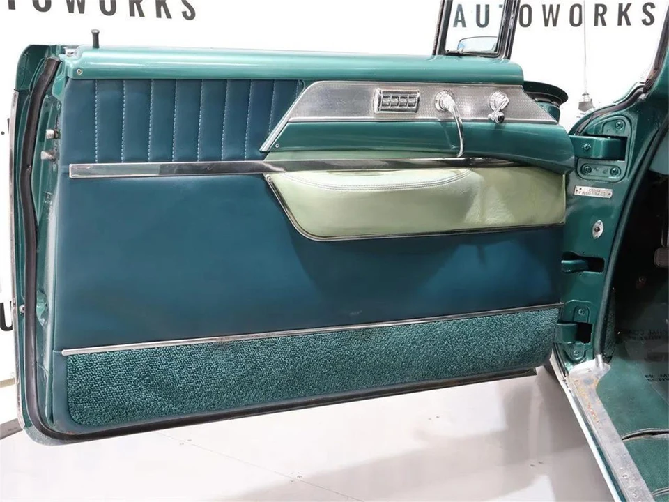 1954 Buick Roadmaster - Image 10 of 31