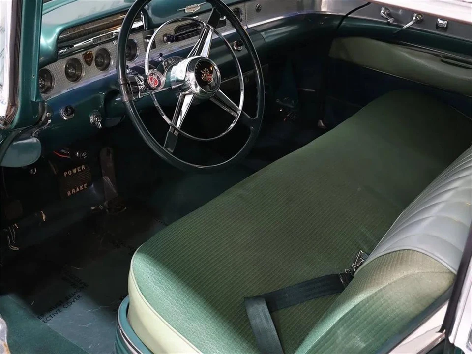 1954 Buick Roadmaster - Image 14 of 31