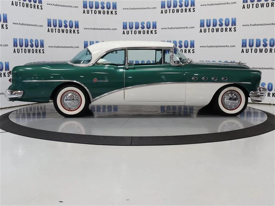 1954 Buick Roadmaster - Image 8 of 31