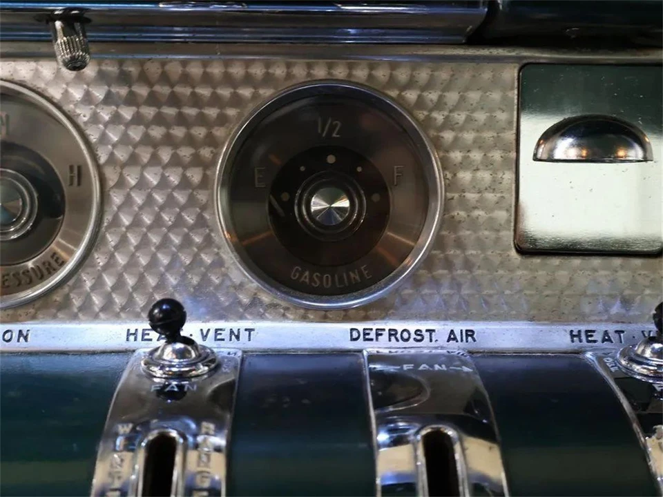 1954 Buick Roadmaster - Image 18 of 31
