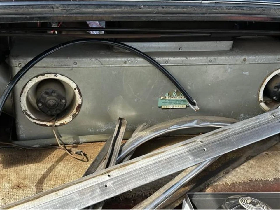 1954 Buick Roadmaster - Image 5 of 11