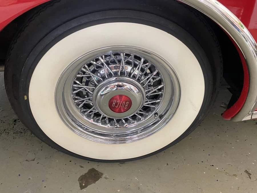 1954 Buick Roadmaster - Image 10 of 26