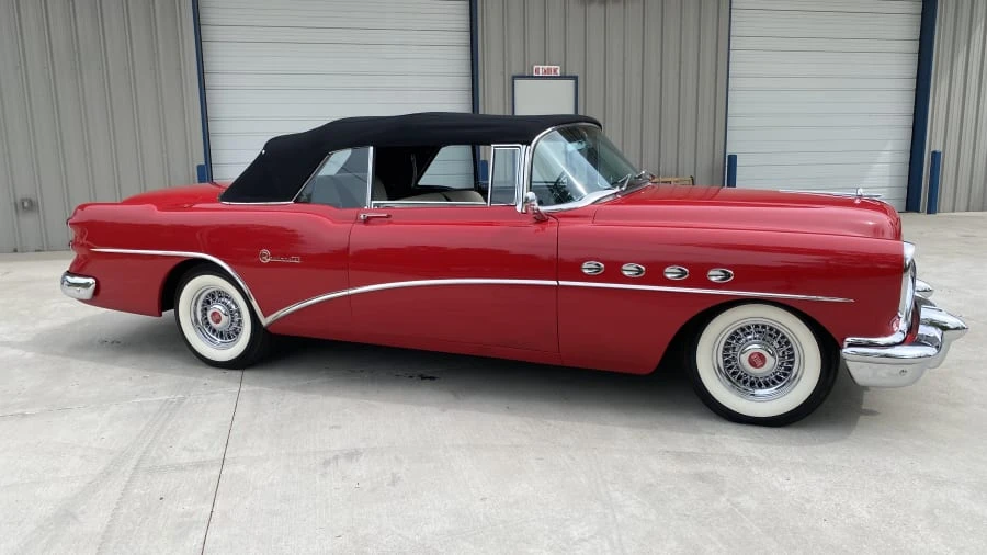 1954 Buick Roadmaster - Image 2 of 26