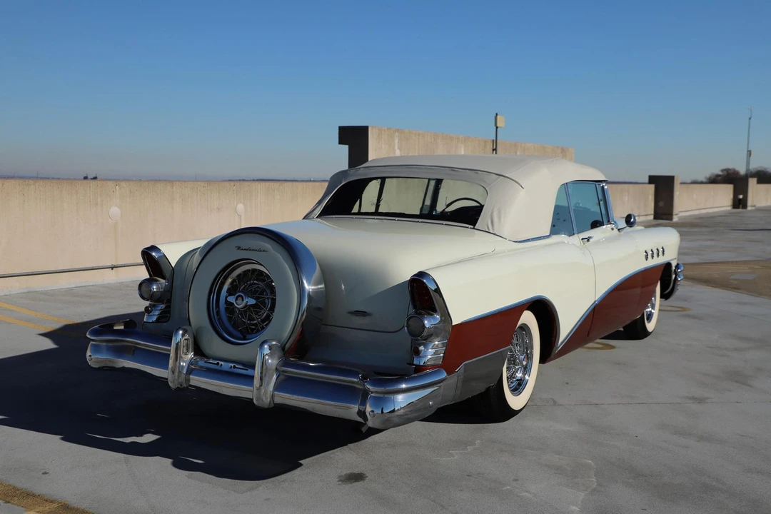 1954 Buick Roadmaster - Image 25 of 31