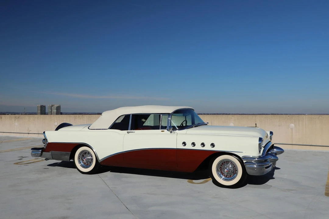 1954 Buick Roadmaster - Image 27 of 31