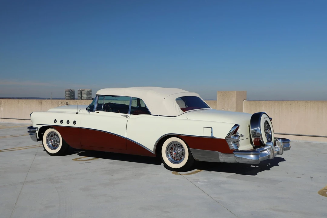 1954 Buick Roadmaster - Image 19 of 31