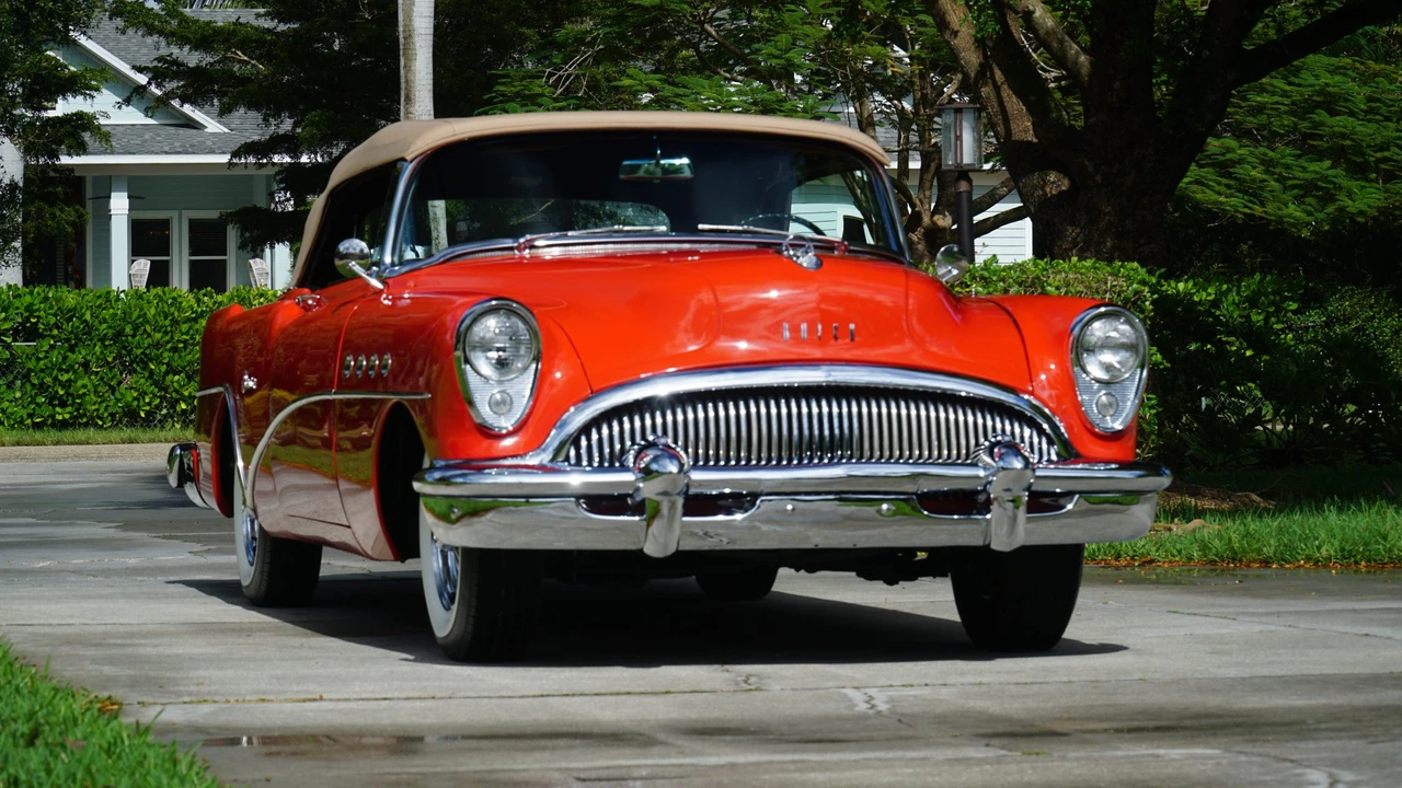 1954 Buick Roadmaster - Image 22 of 31