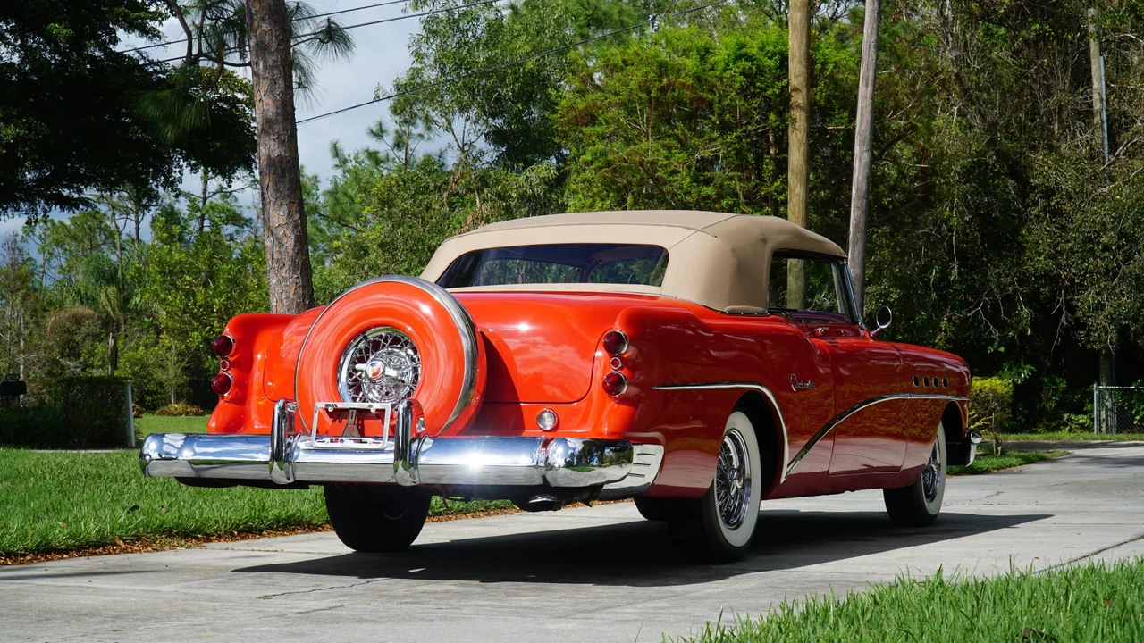 1954 Buick Roadmaster - Image 28 of 31