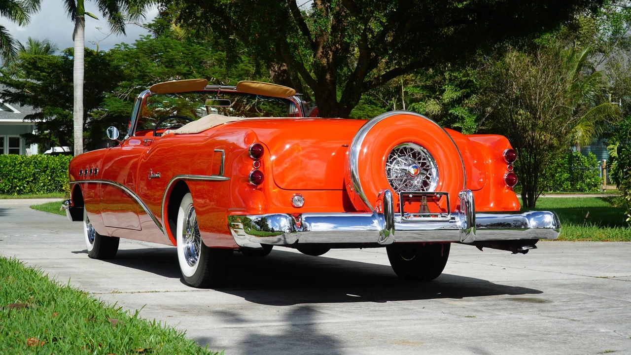 1954 Buick Roadmaster - Image 14 of 31