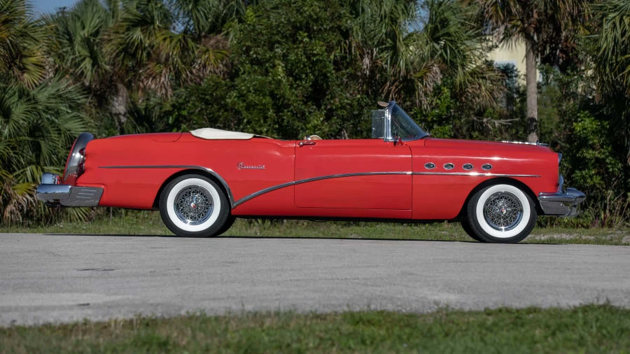1954 Buick Roadmaster - Image 2 of 31