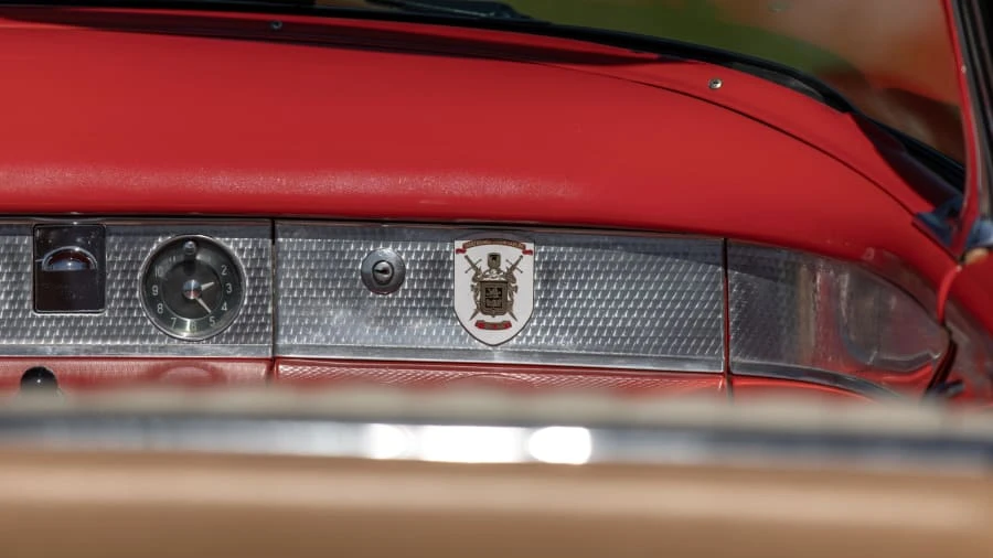 1954 Buick Roadmaster - Image 11 of 31