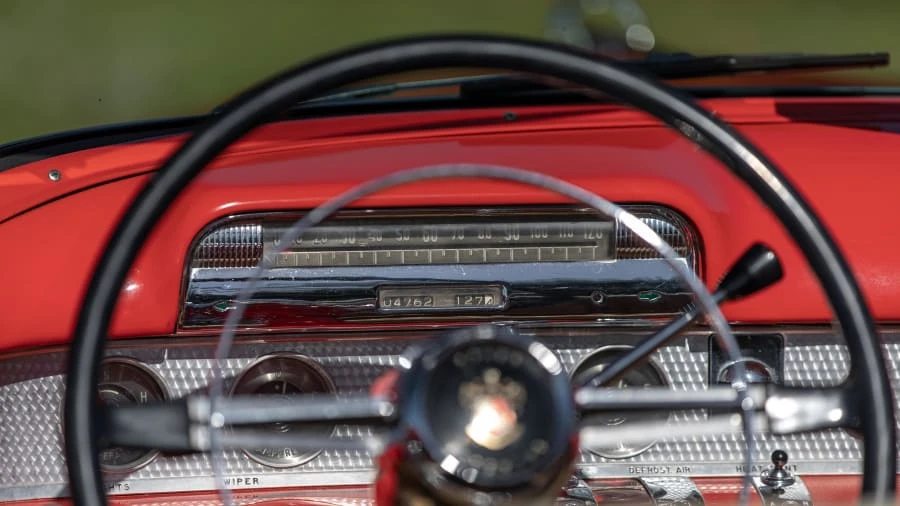 1954 Buick Roadmaster - Image 21 of 31