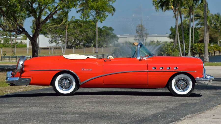 1954 Buick Roadmaster - Image 2 of 31