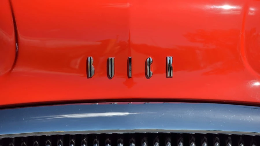 1954 Buick Roadmaster - Image 5 of 31