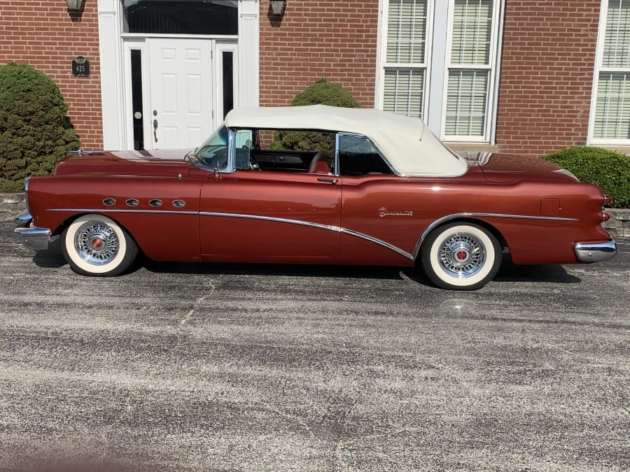 1954 Buick Roadmaster - Image 2 of 10