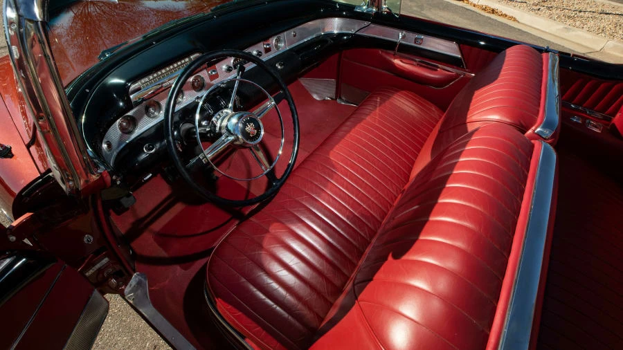 1954 Buick Roadmaster - Image 4 of 31