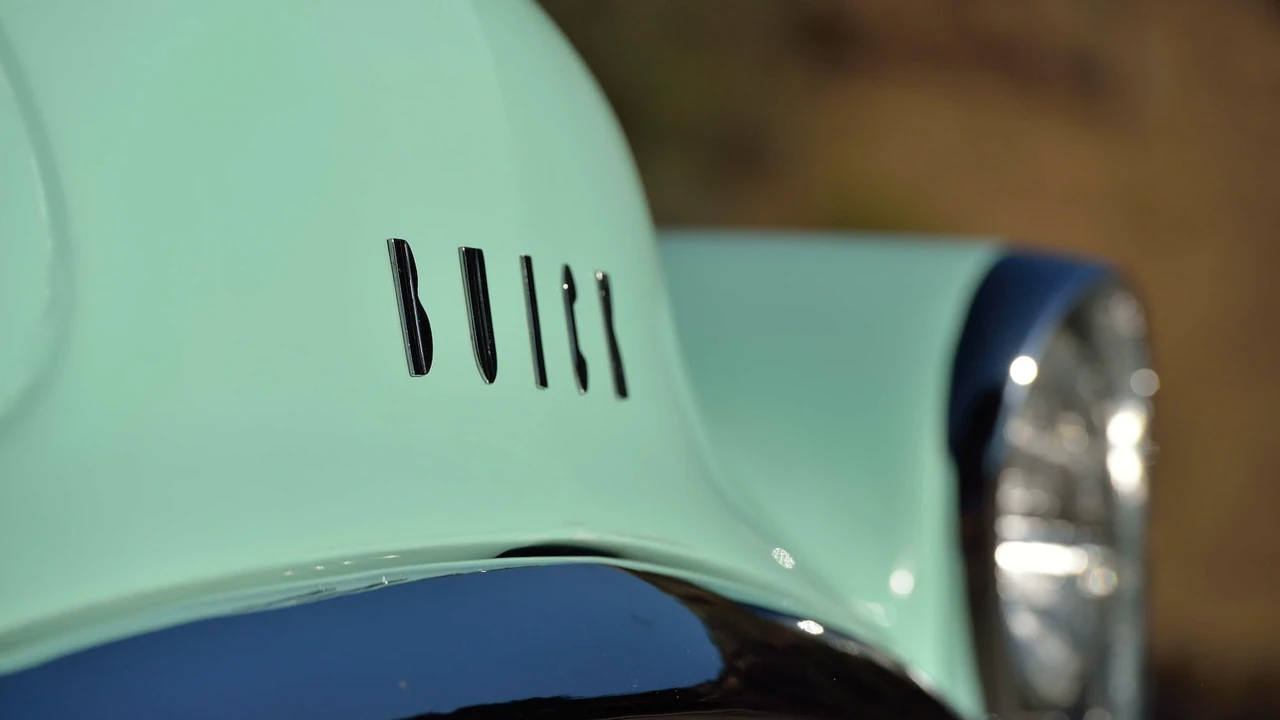 1954 Buick Roadmaster - Image 10 of 31