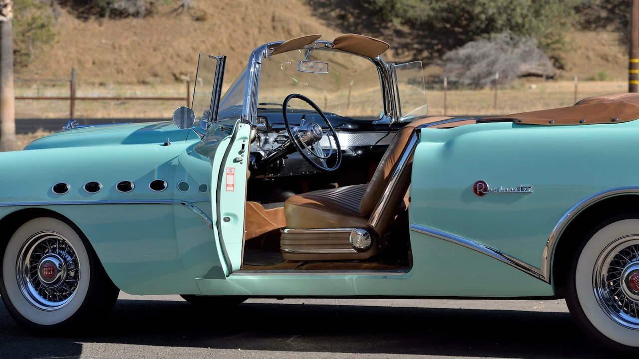 1954 Buick Roadmaster - Image 17 of 31