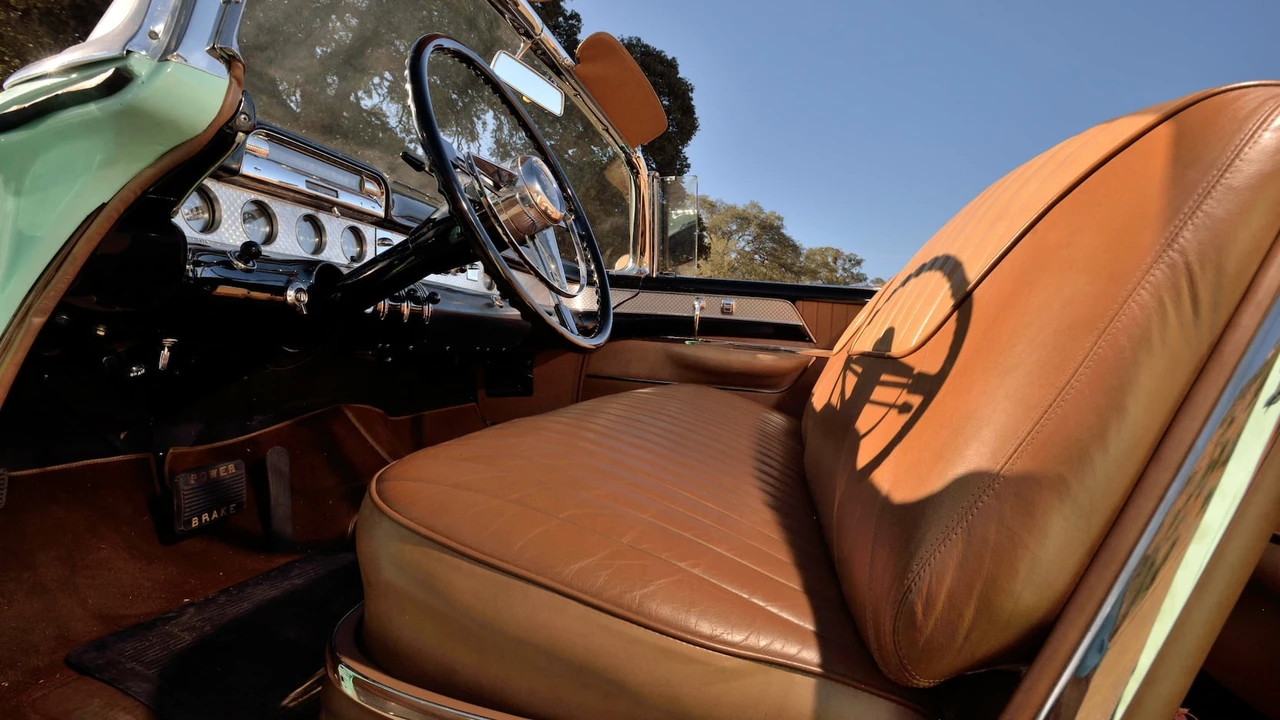 1954 Buick Roadmaster - Image 22 of 31