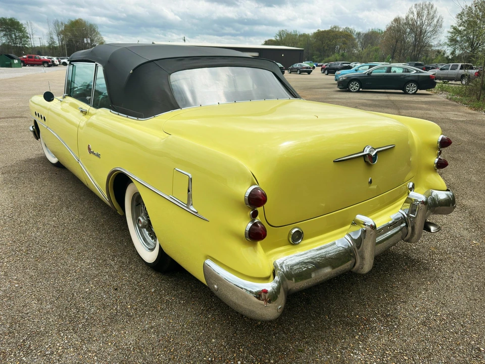 1954 Buick Roadmaster - Image 9 of 31