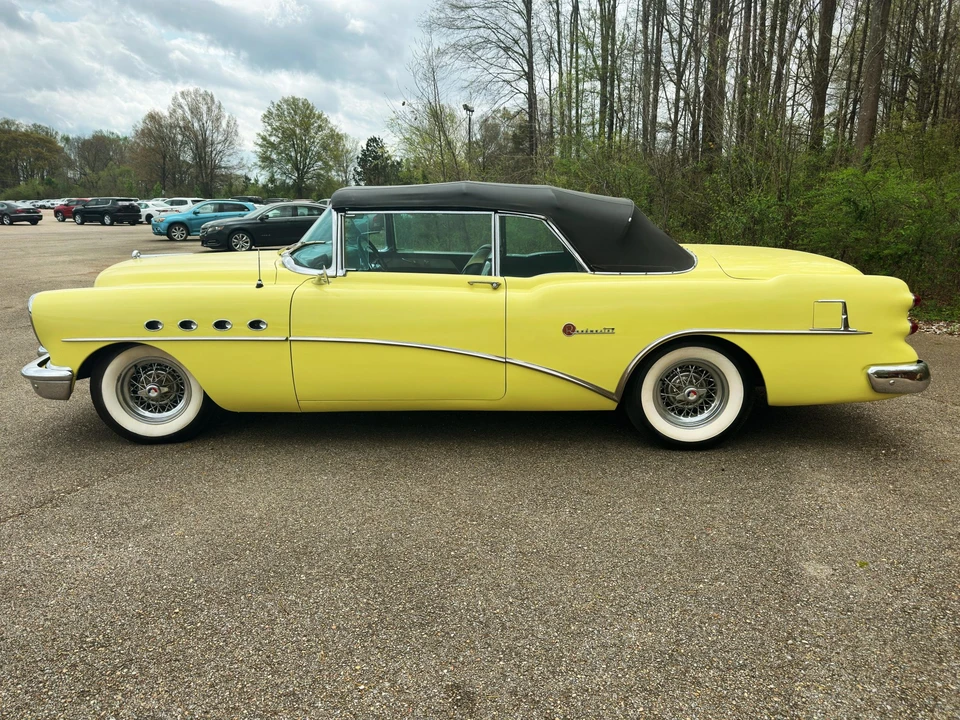 1954 Buick Roadmaster - Image 10 of 31