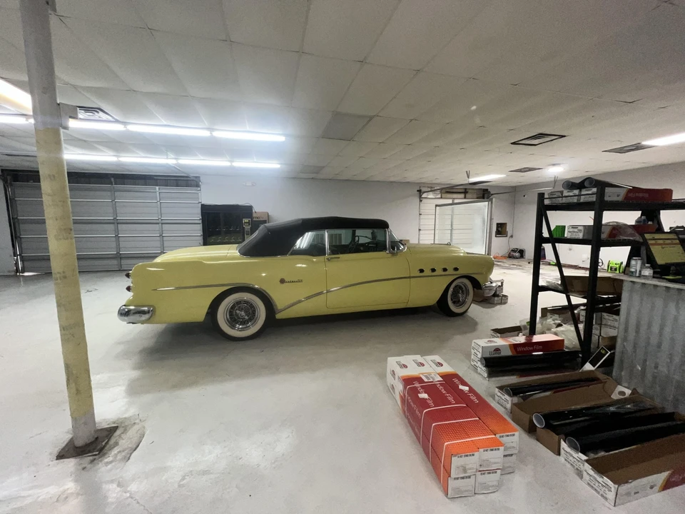 1954 Buick Roadmaster - Image 20 of 31
