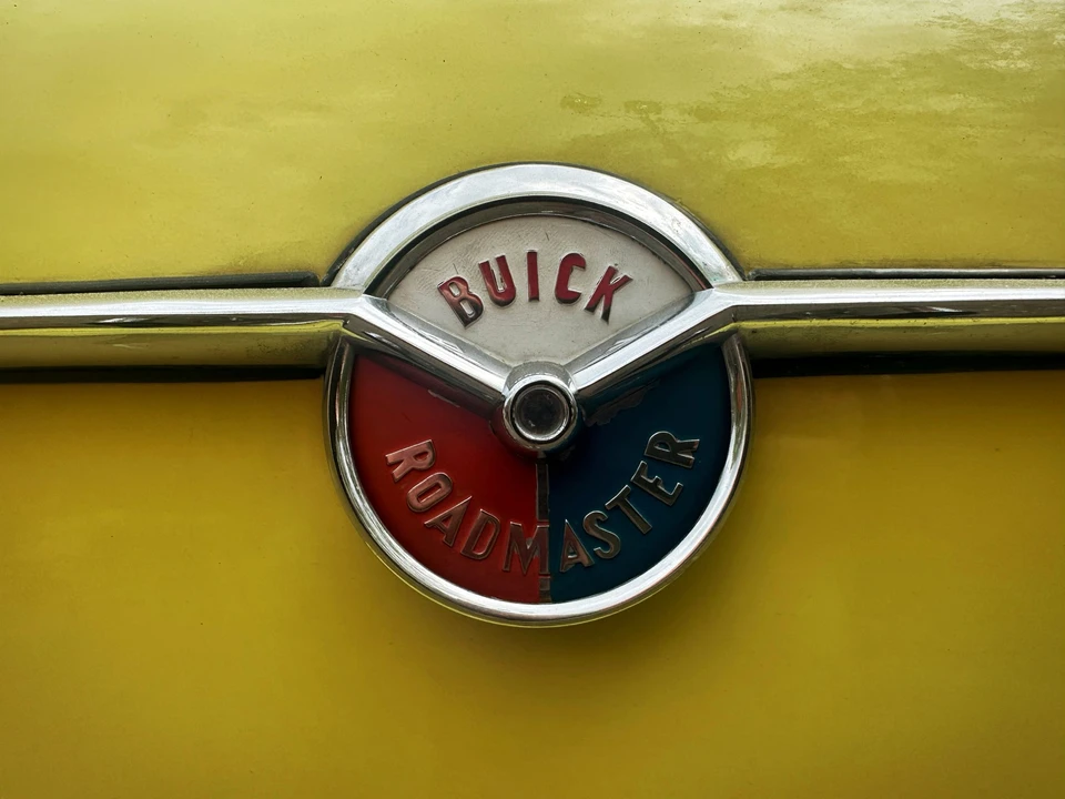 1954 Buick Roadmaster - Image 15 of 31