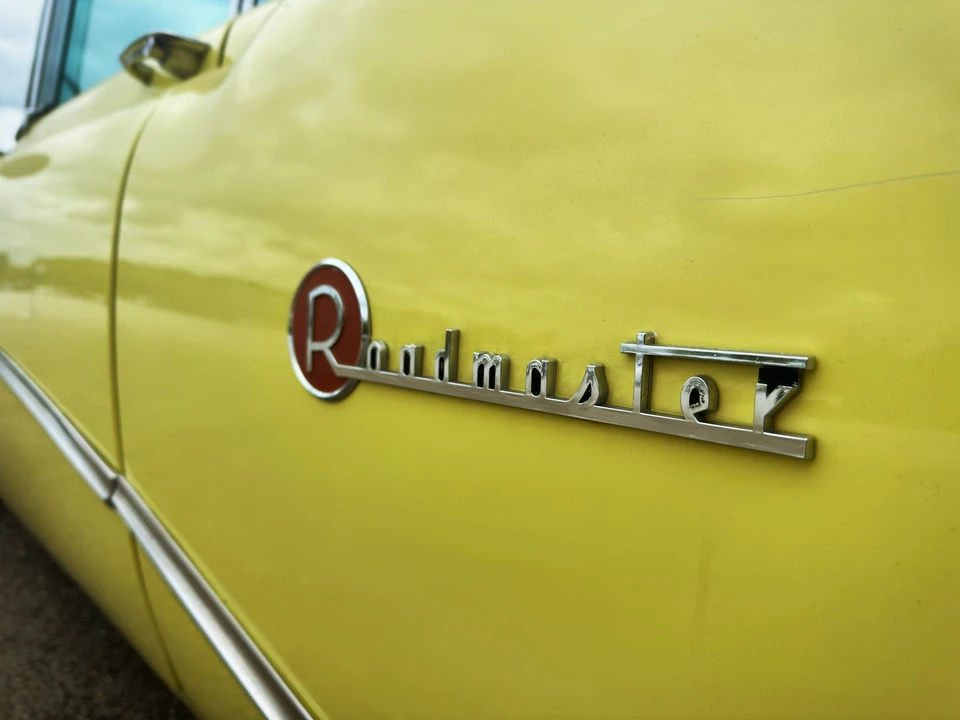 1954 Buick Roadmaster - Image 16 of 31