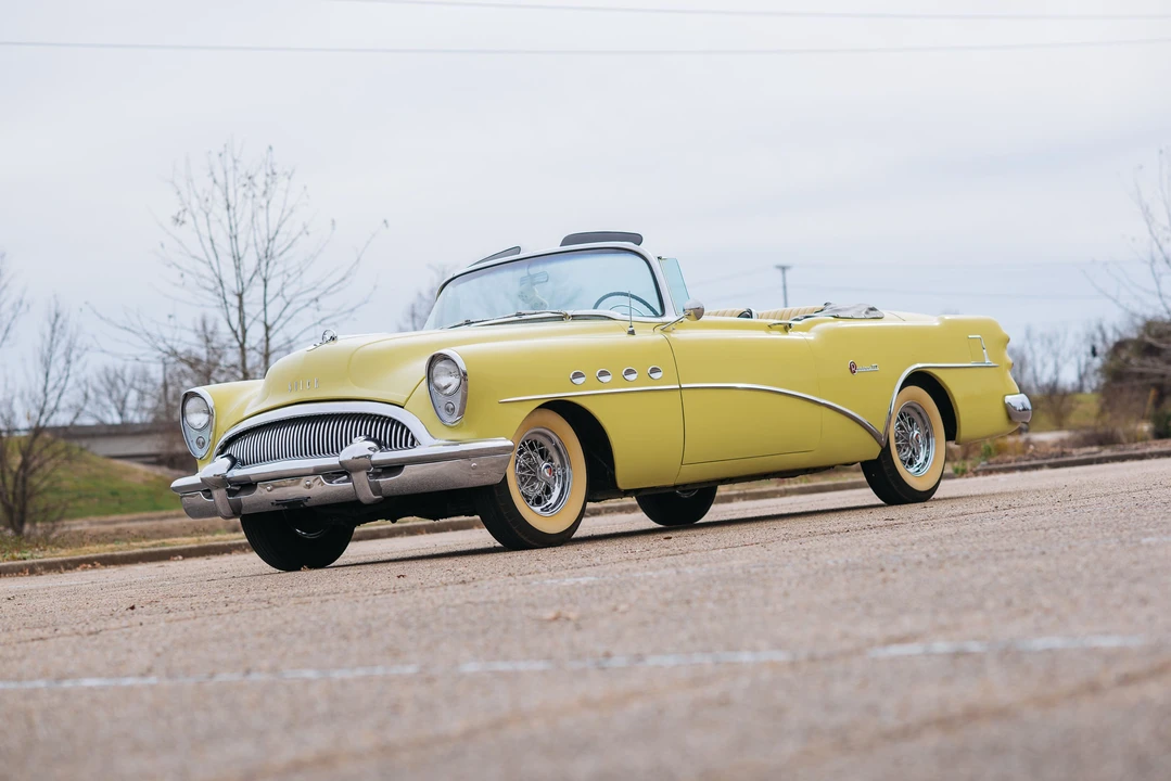 1954 Buick Roadmaster - Image 5 of 31
