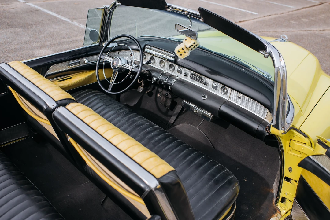 1954 Buick Roadmaster - Image 22 of 31